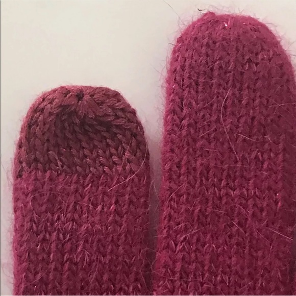 Coach Ocelot Tech Touch Knit Glove Multicolor Pink - Picture 3 of 8